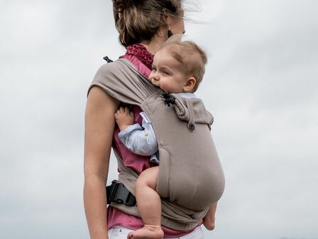Carrier Wrap &amp; Go + Baby - Brown