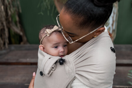 Carrier Wrap &amp; Go + Baby - Sand