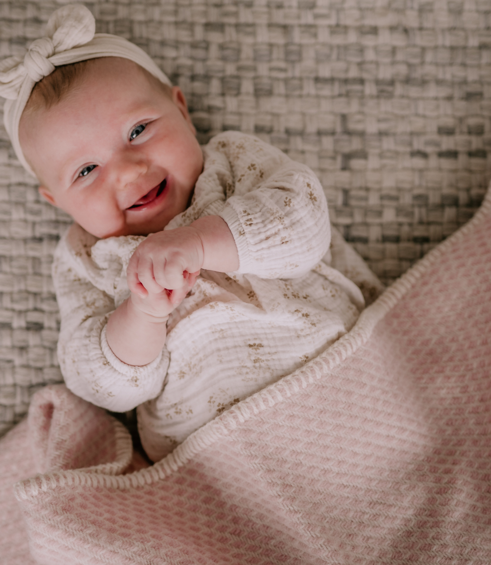 【新品未使用】BABY WOOL BLANKET STOLE Wool Blanket Stole | Scarves and Stoles | Winter Accessories